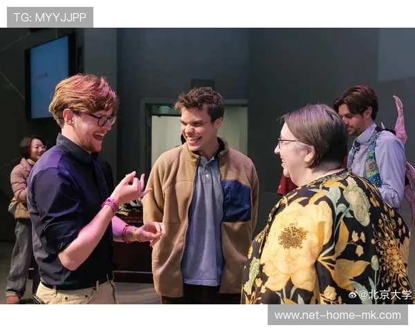 玉昆国脚中场连续传切助攻前锋：演绎从草根到舞台的进攻美学